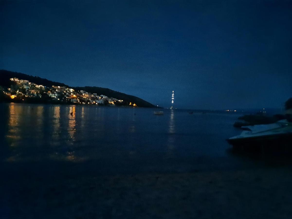 Apartment Ema Trogir Eksteriør bilde