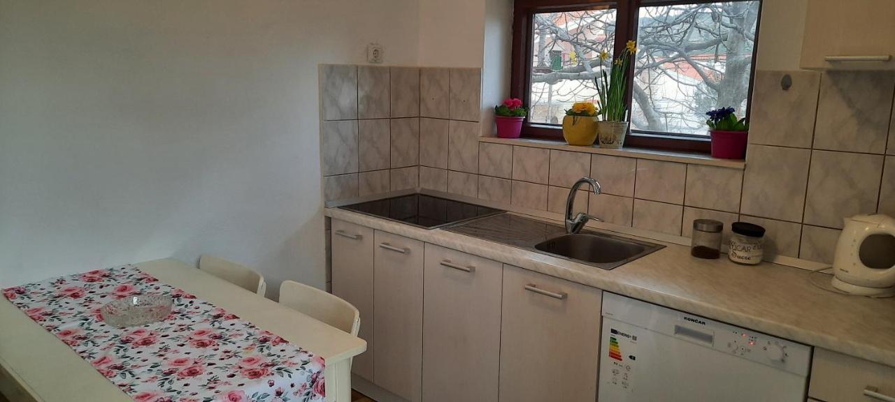 Apartment Ema Trogir Eksteriør bilde